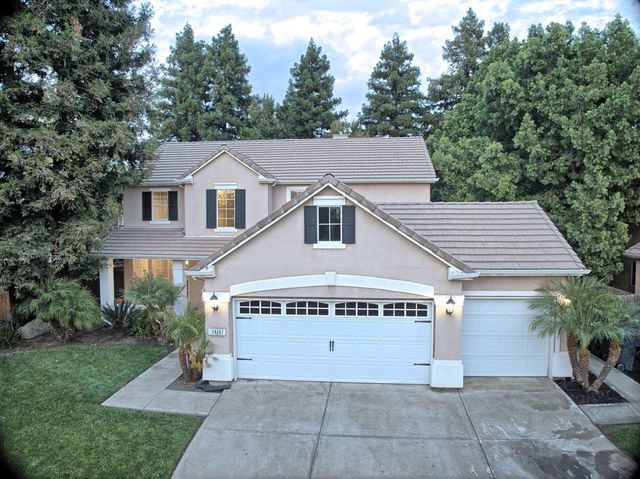 5820 W Lisendra Drive, Visalia, CA 93277