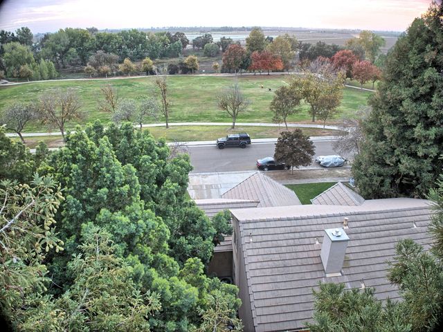 5820 W Lisendra Drive, Visalia, CA 93277