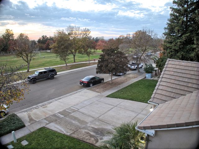 5820 W Lisendra Drive, Visalia, CA 93277