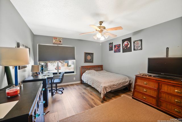 9590 Campton Farms, San Antonio, TX 78250