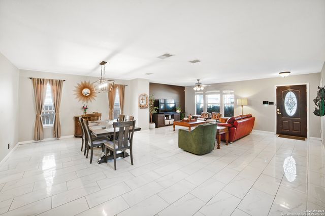 9590 Campton Farms, San Antonio, TX 78250