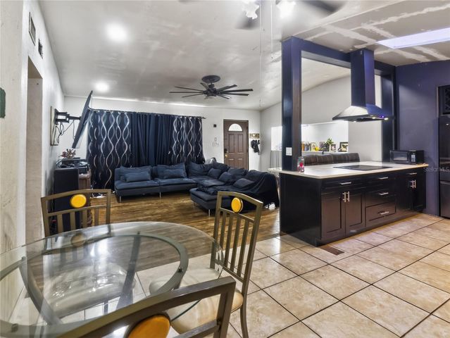 621 18TH STREET, Orlando, FL 32805