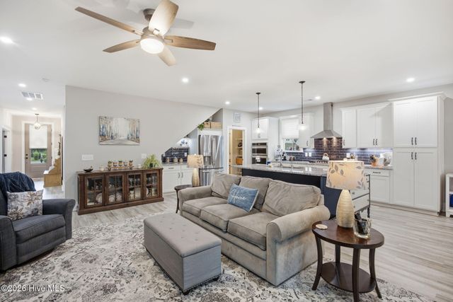 776 Breezewood Drive SE, Bolivia, NC 28422
