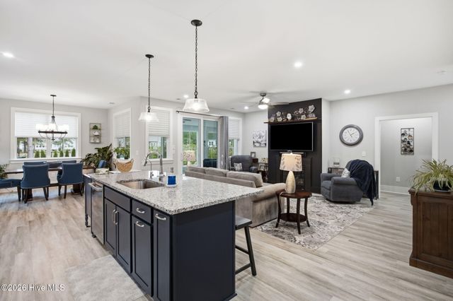 776 Breezewood Drive SE, Bolivia, NC 28422