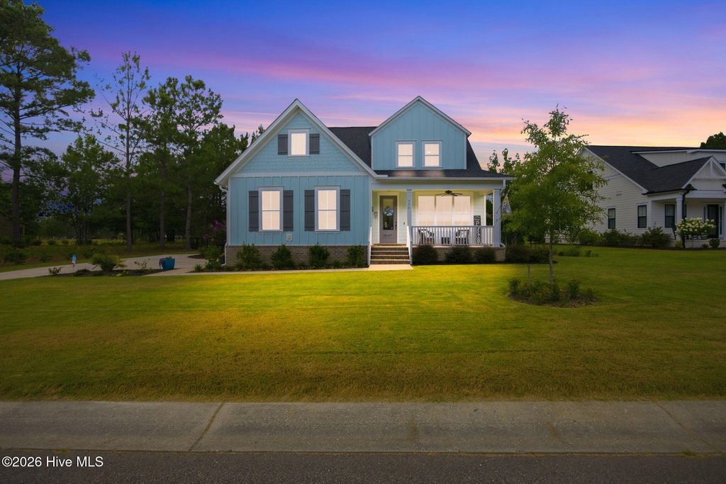 776 Breezewood Drive SE, Bolivia, NC 28422
