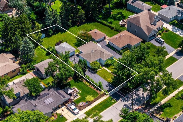 17 S Walnut Street, Palatine, IL 60067