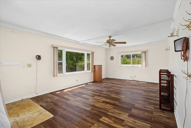 17 S Walnut Street, Palatine, IL 60067