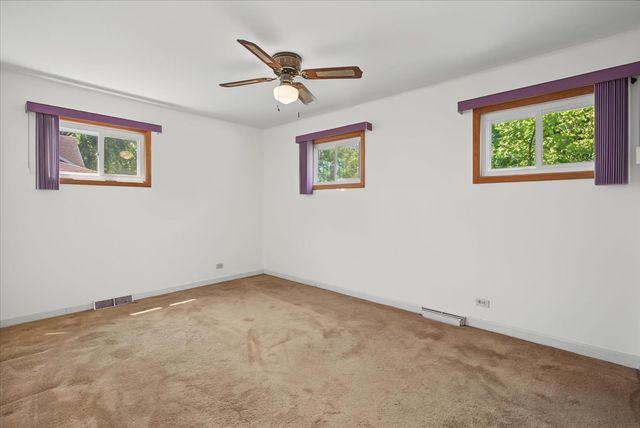 17 S Walnut Street, Palatine, IL 60067