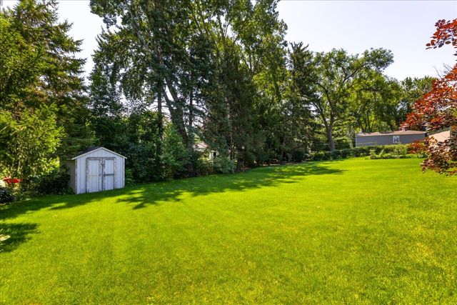 17 S Walnut Street, Palatine, IL 60067