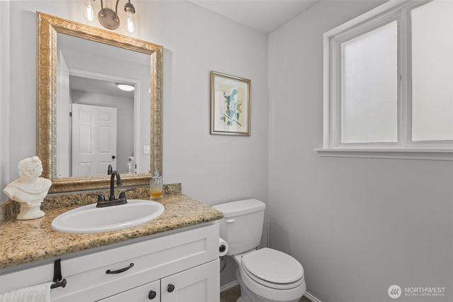 945 SW Moffett Lane, Port Orchard, WA 98367