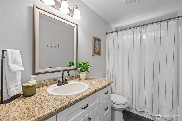 945 SW Moffett Lane, Port Orchard, WA 98367