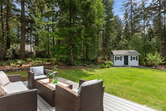 945 SW Moffett Lane, Port Orchard, WA 98367