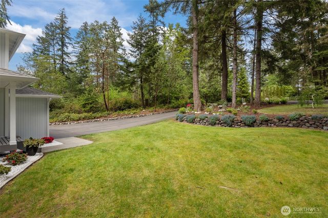 945 SW Moffett Lane, Port Orchard, WA 98367
