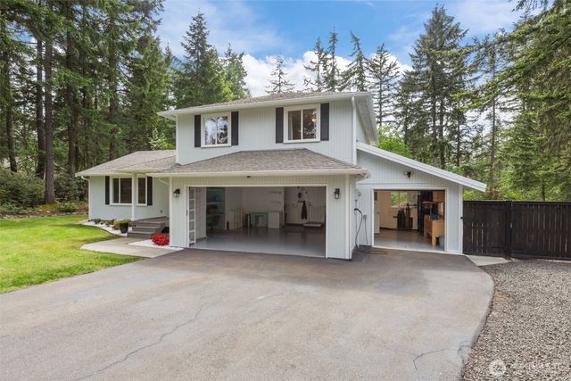 945 SW Moffett Lane, Port Orchard, WA 98367