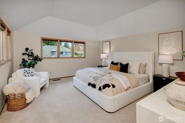 10825 NE 62nd Street, Kirkland, WA 98033