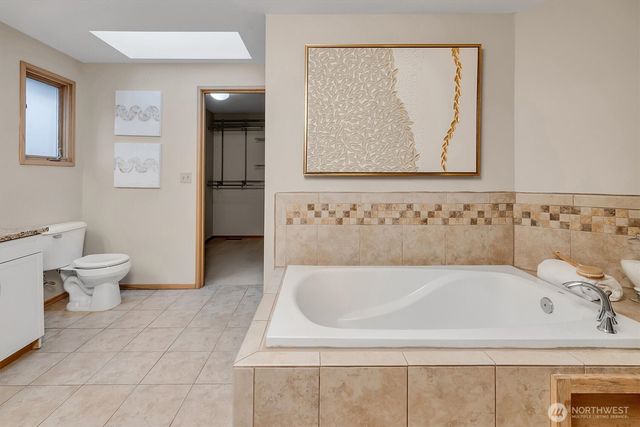 10825 NE 62nd Street, Kirkland, WA 98033