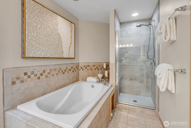 10825 NE 62nd Street, Kirkland, WA 98033