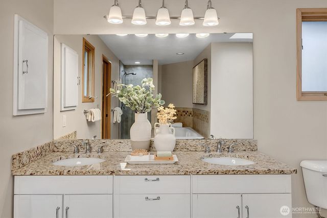 10825 NE 62nd Street, Kirkland, WA 98033