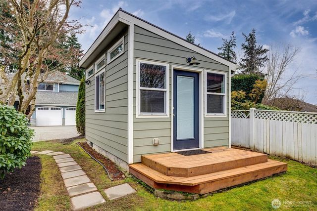 10825 NE 62nd Street, Kirkland, WA 98033