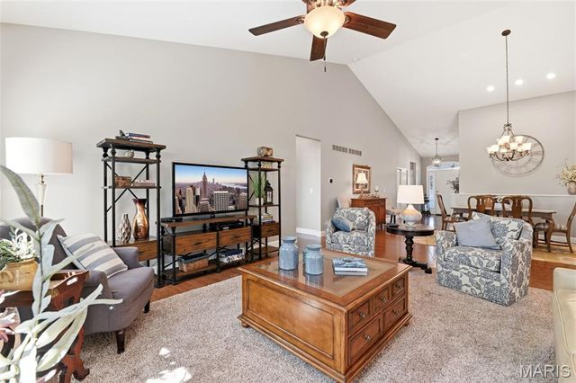 12638 Jane Denny Lane, St Louis, MO 63128
