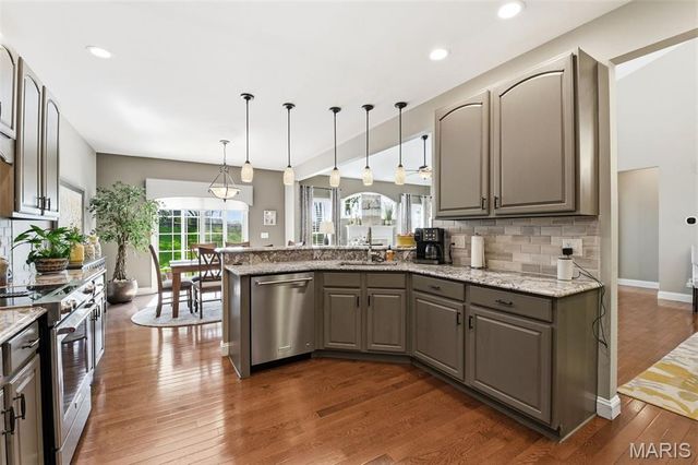 12638 Jane Denny Lane, St Louis, MO 63128