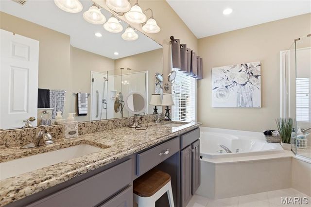 12638 Jane Denny Lane, St Louis, MO 63128