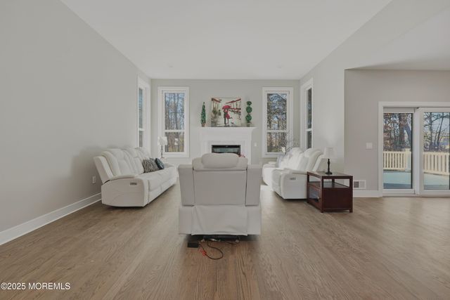 2 Haystack Court, Howell, NJ 07731