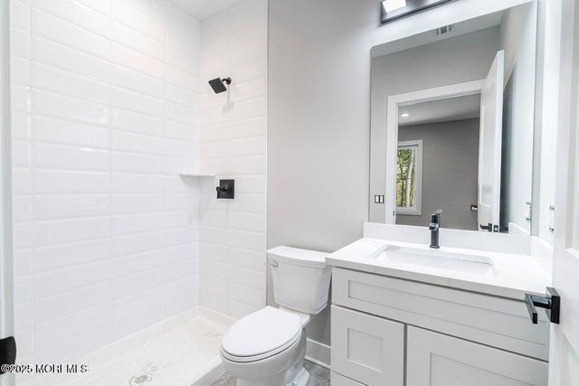 2 Haystack Court, Howell, NJ 07731