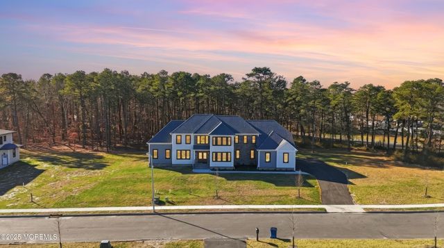 2 Haystack Court, Howell, NJ 07731