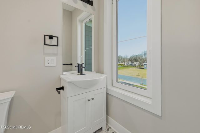 2 Haystack Court, Howell, NJ 07731