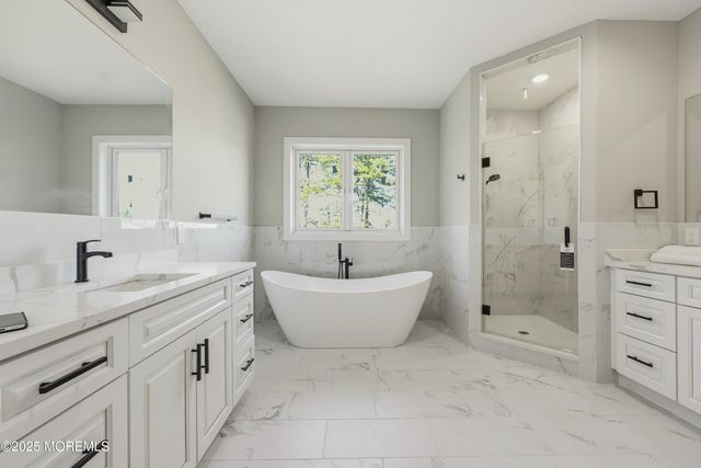 2 Haystack Court, Howell, NJ 07731