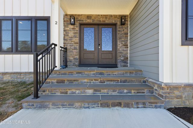 2 Haystack Court, Howell, NJ 07731