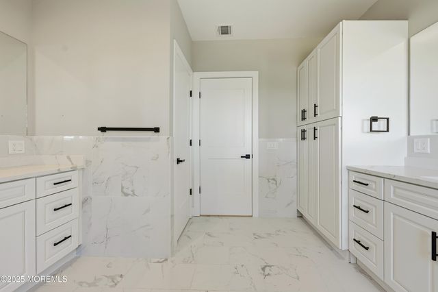 2 Haystack Court, Howell, NJ 07731