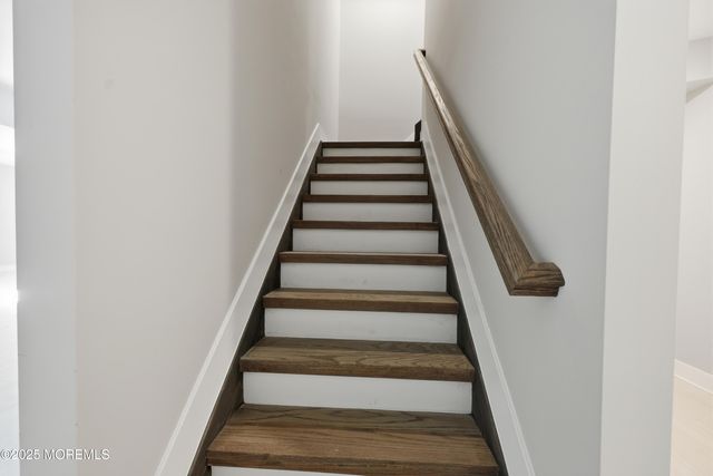 2 Haystack Court, Howell, NJ 07731