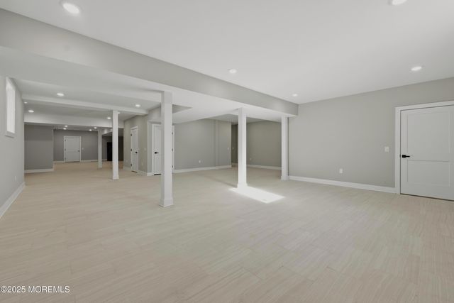 2 Haystack Court, Howell, NJ 07731