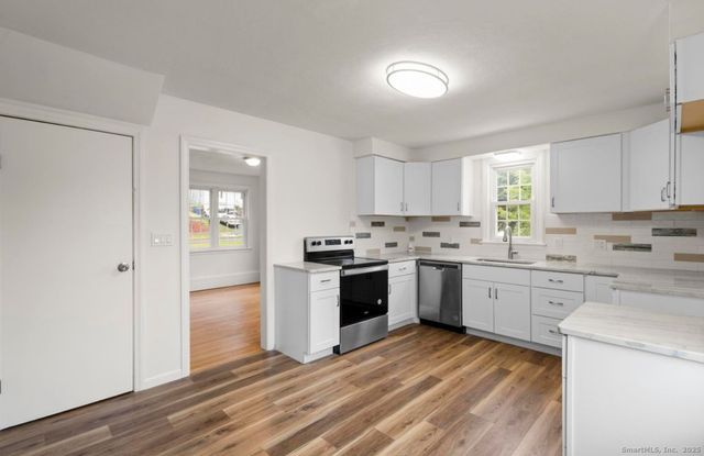 2071 Middletown Avenue, North Branford, CT 06472