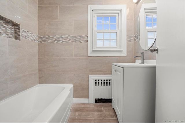 2071 Middletown Avenue, North Branford, CT 06472