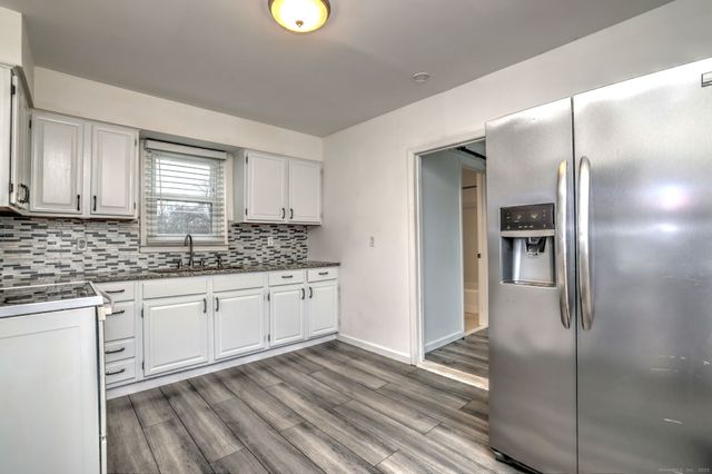 2071 Middletown Avenue, North Branford, CT 06472