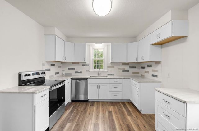 2071 Middletown Avenue, North Branford, CT 06472