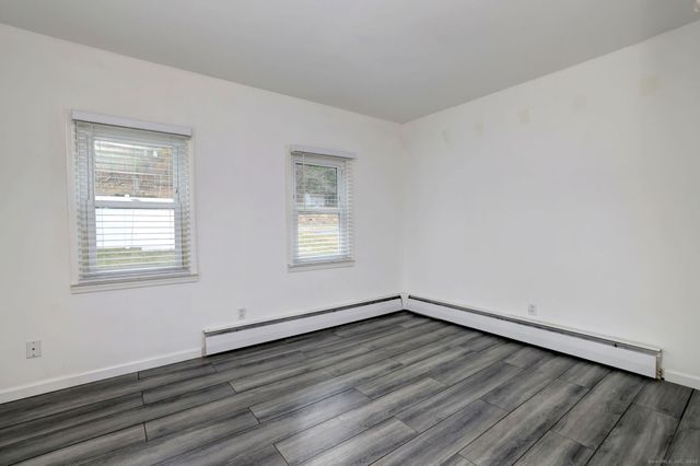 2071 Middletown Avenue, North Branford, CT 06472