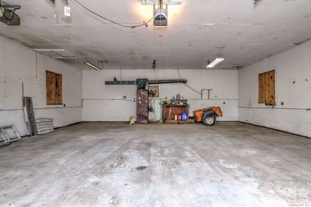 2071 Middletown Avenue, North Branford, CT 06472