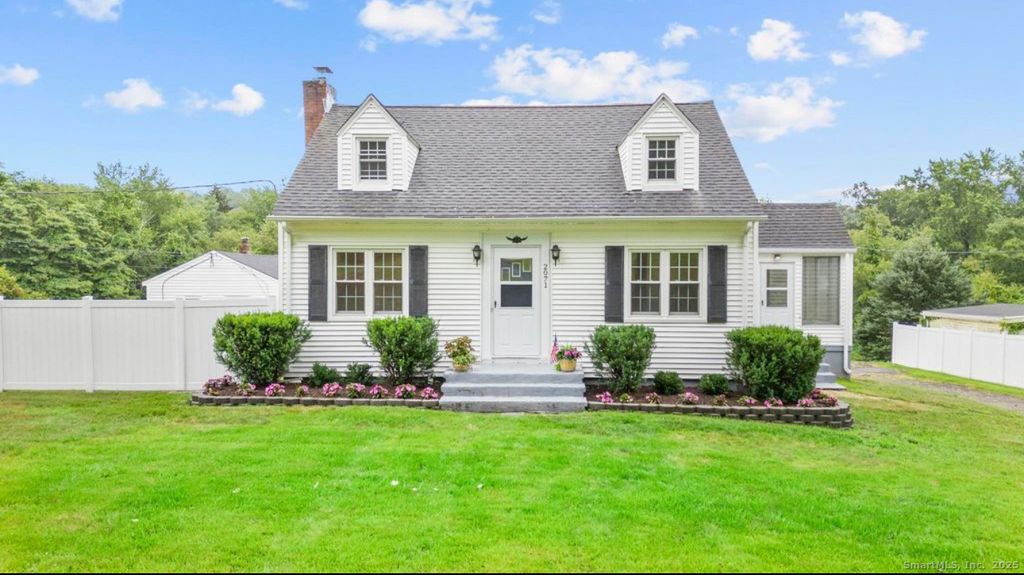 2071 Middletown Avenue, North Branford, CT 06472