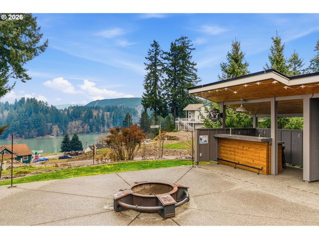 101 LIGHTHOUSE Ln, Mossyrock, WA 98564