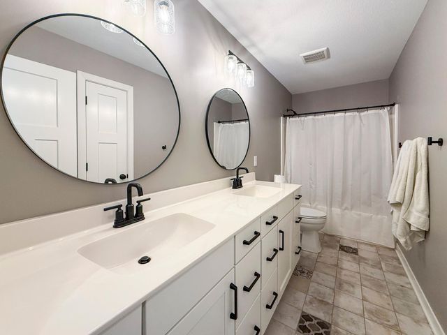 1657 Century Ridge Lane NE, Rochester, MN 55906