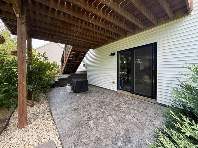 1657 Century Ridge Lane NE, Rochester, MN 55906