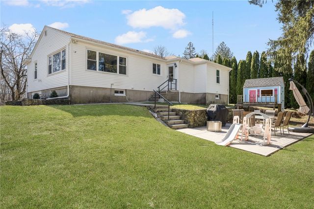 9 Heath Street, Johnston, RI 02919