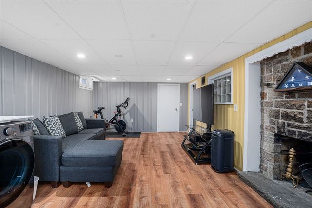 9 Heath Street, Johnston, RI 02919