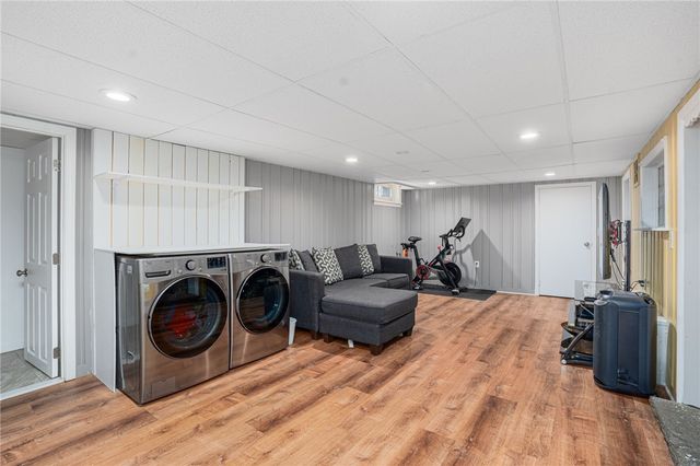 9 Heath Street, Johnston, RI 02919