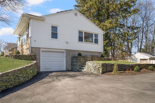 9 Heath Street, Johnston, RI 02919