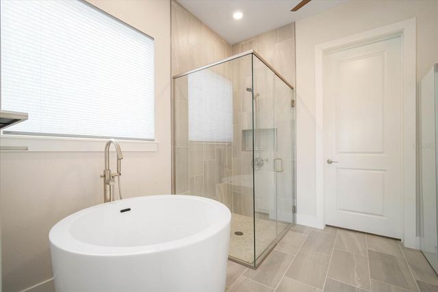 8809 DRUMMER PLANK DRIVE, Wesley Chapel, FL 33545